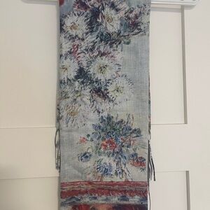 Chic Gray and Cream Scarf